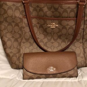 Coach purse and wallet